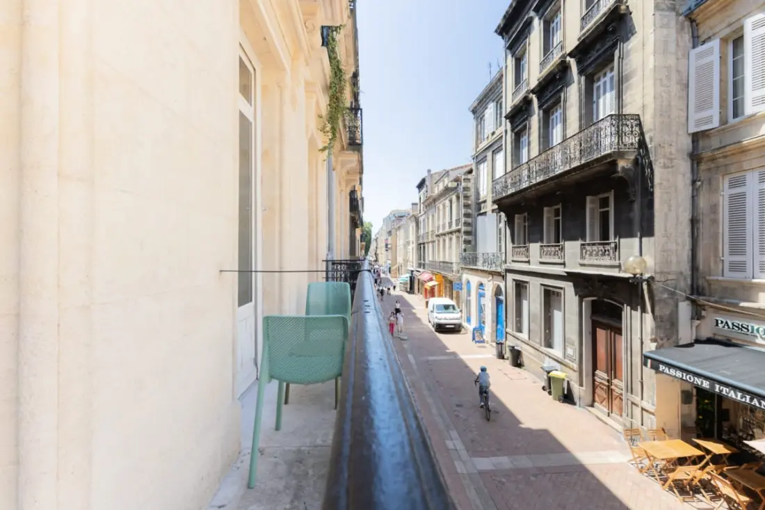 Appartement De Luxe 3 Chambres Hyper Centre, Climatisation, Balcon