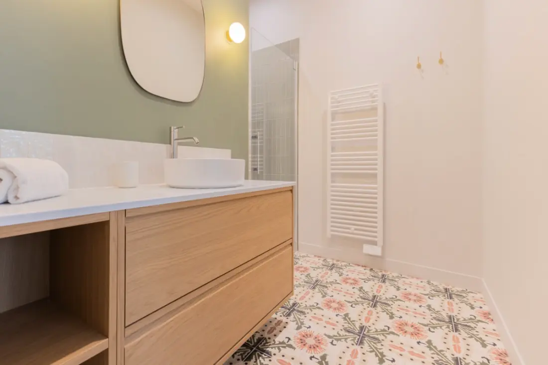 Appartement De Luxe 3 Chambres Hyper Centre, Climatisation, Balcon