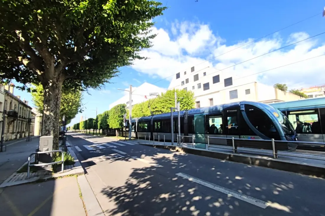 Appartement Spacieux Avec Jardin Et Parking