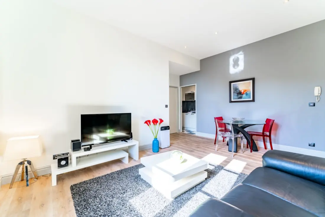 Chaleureux Appartement Au Cœur Du Quartier Historique Saint-michel