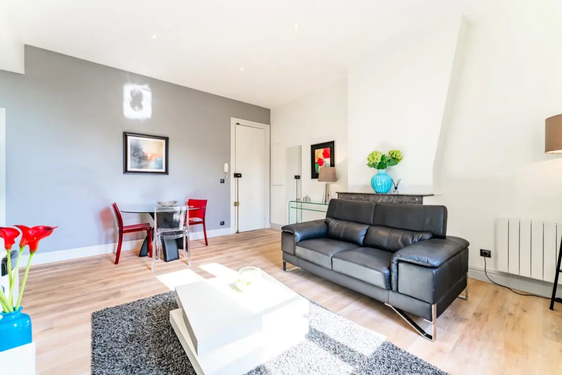 Chaleureux Appartement Au Cœur Du Quartier Historique Saint-michel