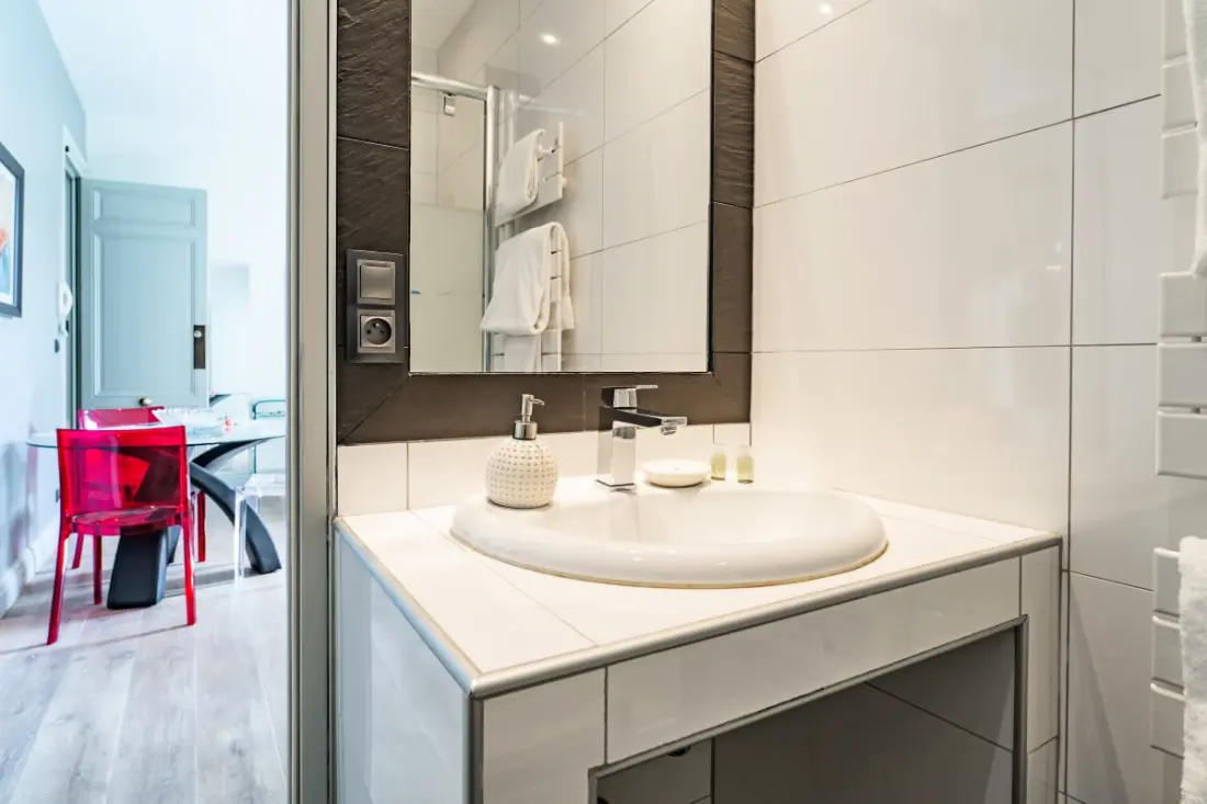 Chaleureux Appartement Au Cœur Du Quartier Historique Saint-michel