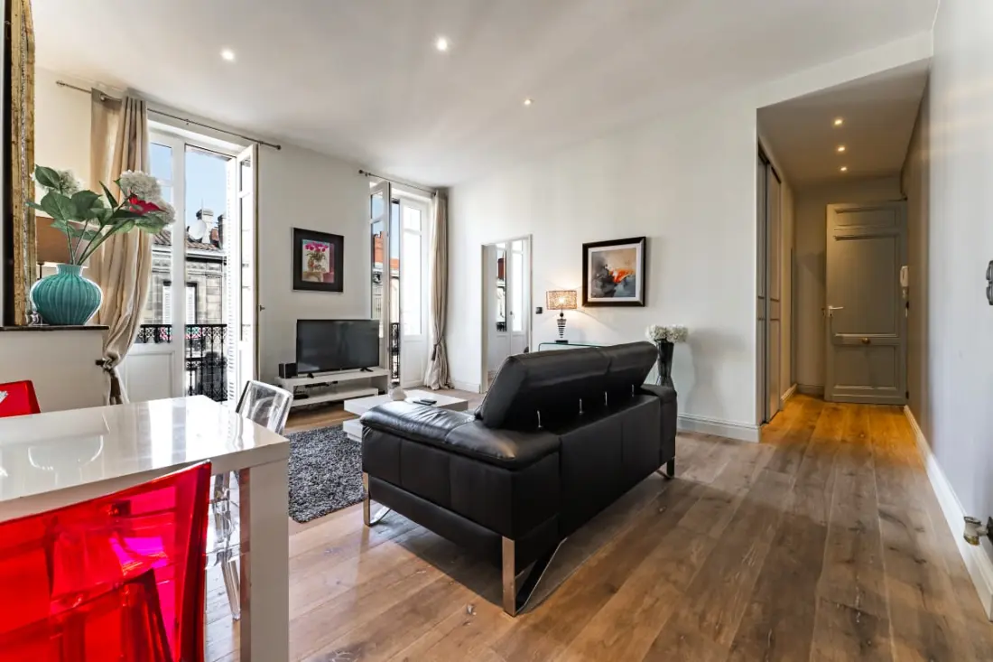 Chaleureux Appartement Au Cœur Du Quartier Historique Saint-michel