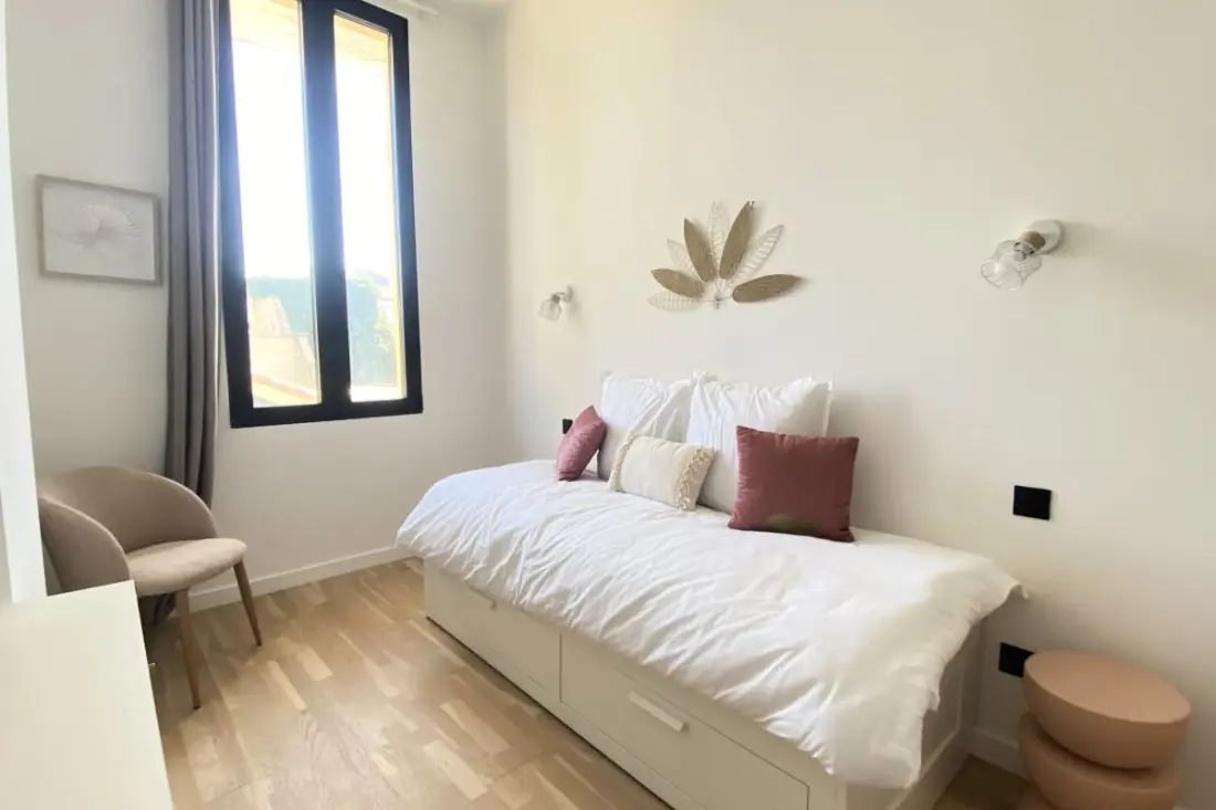Duplex De Charme Au Cœur Du Triangle D’or