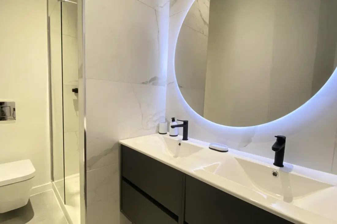 Duplex De Charme Au Cœur Du Triangle D’or