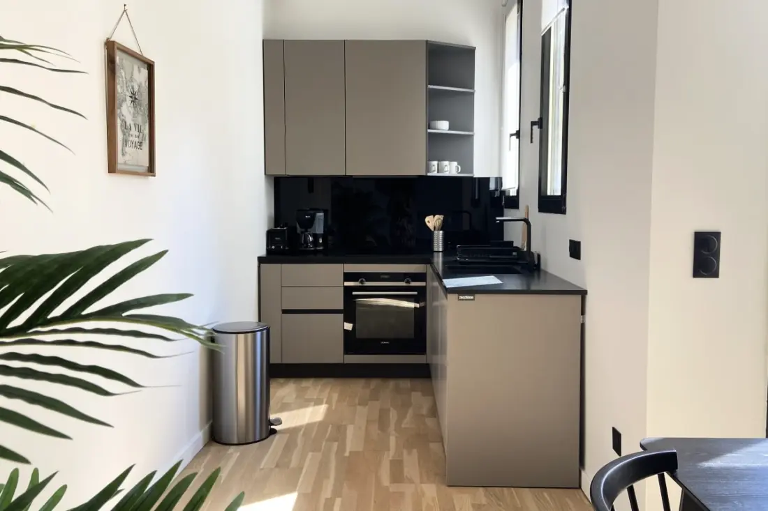 Duplex De Charme Au Cœur Du Triangle D’or