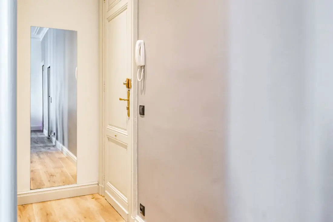Élégant Appartement Au Cœur Du Quartier Historique Saint-michel