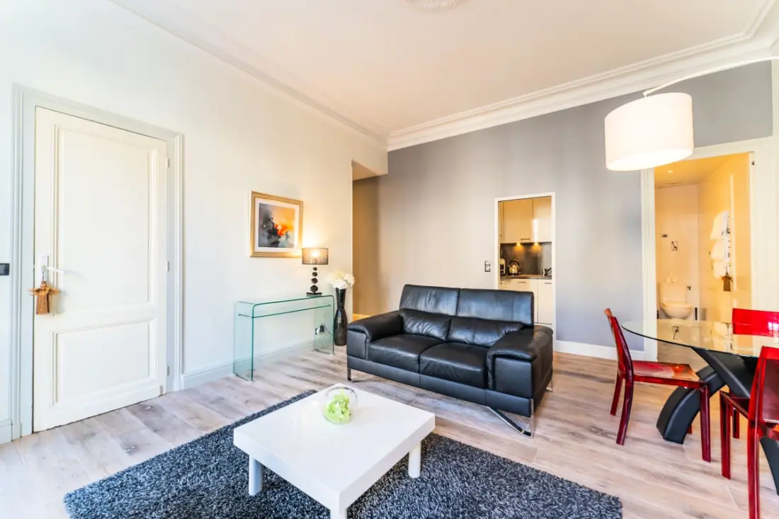 Élégant Appartement Au Cœur Du Quartier Historique Saint-michel