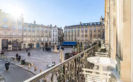 élégant Appartement Place Du Parlement Pour 4 Personnes