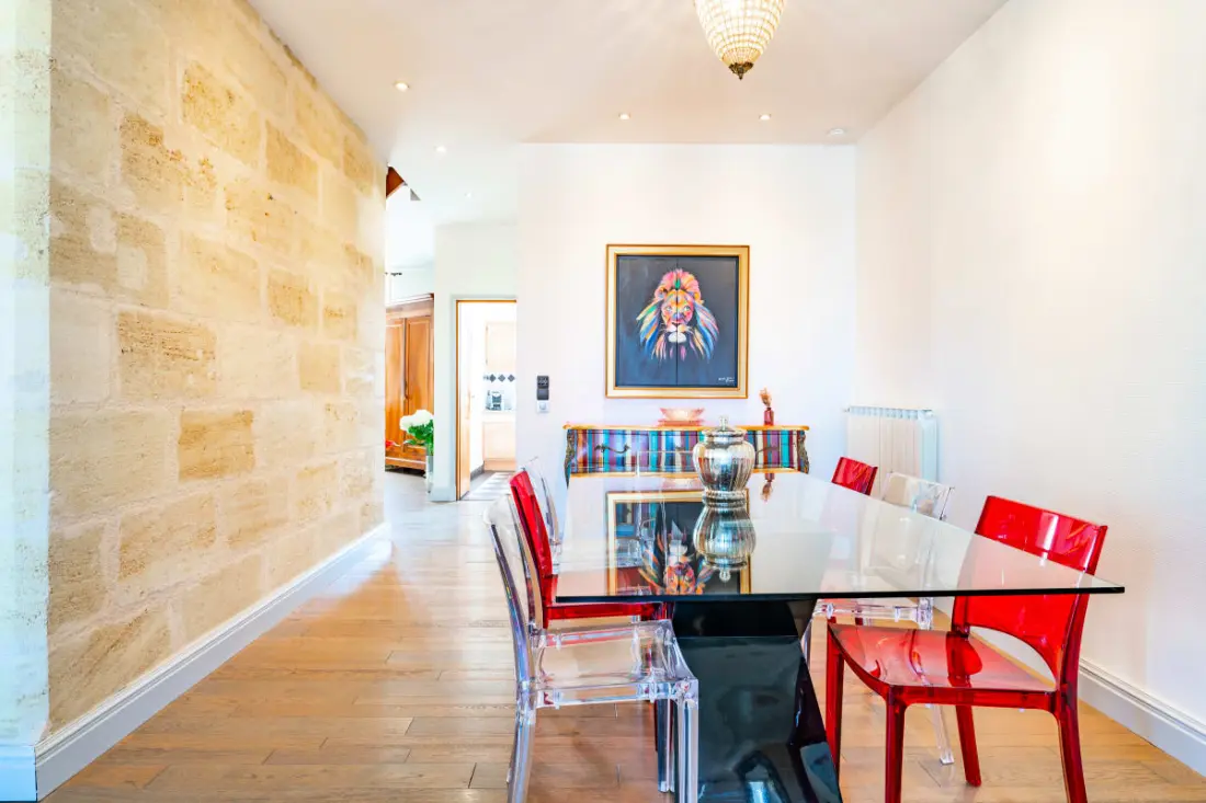 Magnifique Appartement De 160m² De 3 Chambres Quartier Saint-michel