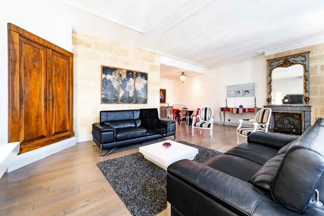 Magnifique Appartement De 160m² De 3 Chambres Quartier Saint-michel