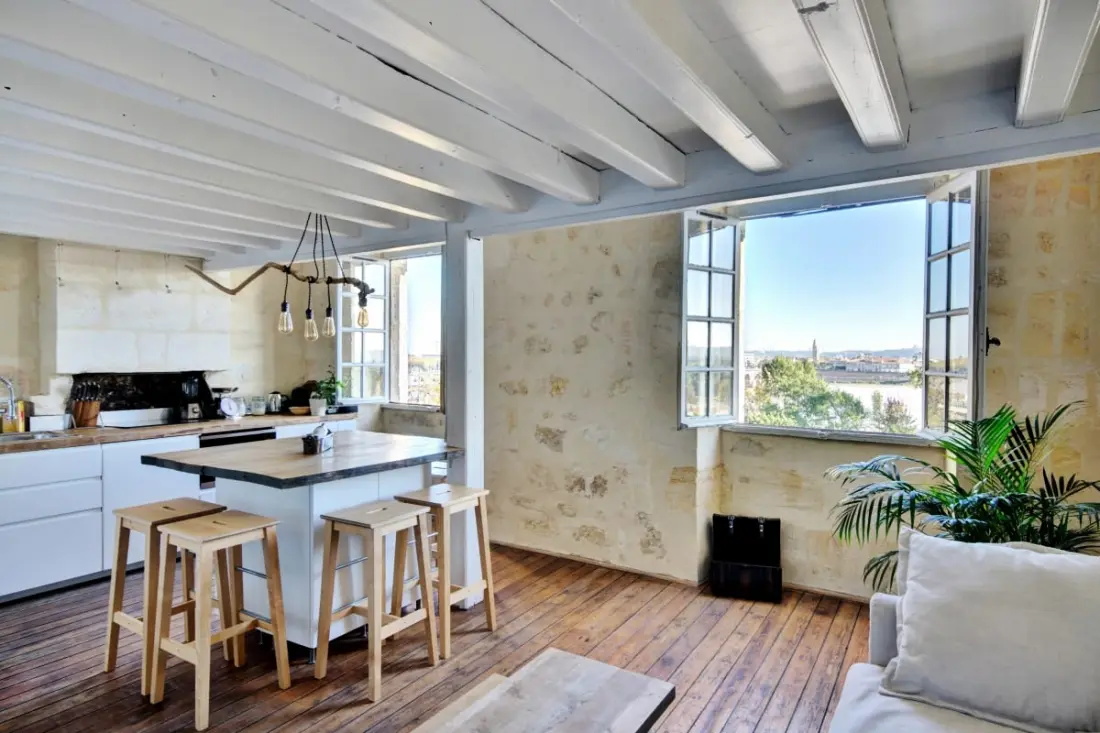 Magnifique Duplex Historique Avec Vue à Bordeaux