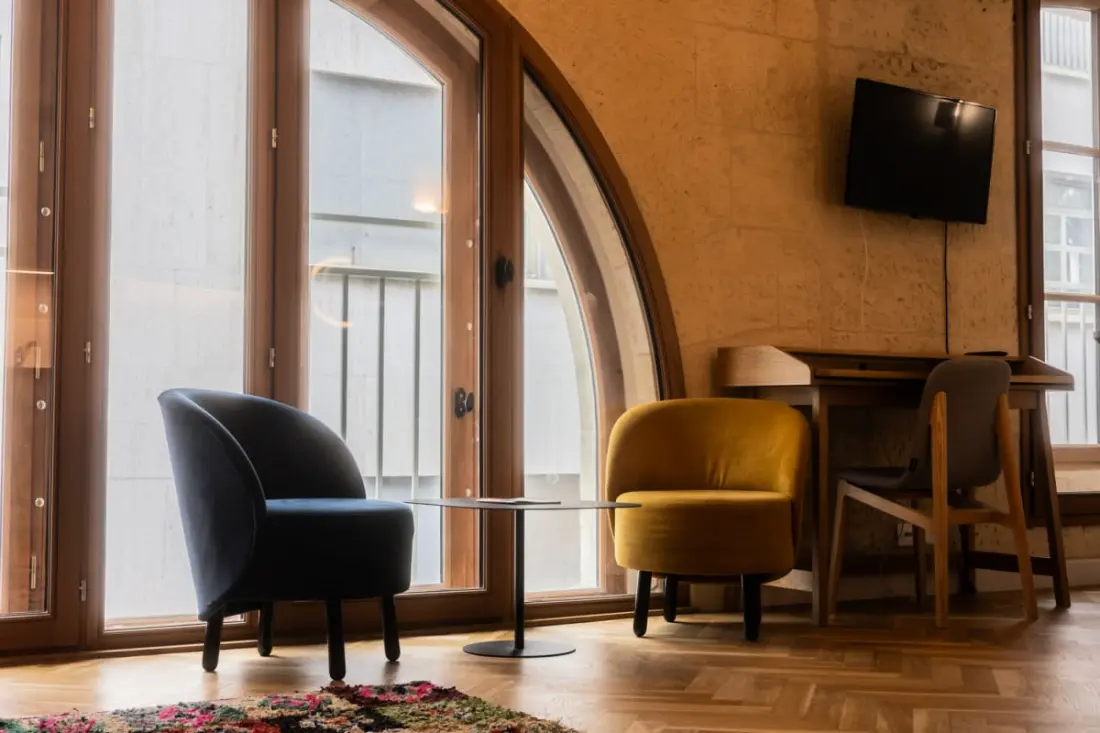 Appartement à La Belle Pierre Et Lumineux Pour 4 Situé Dans L'hypercentre