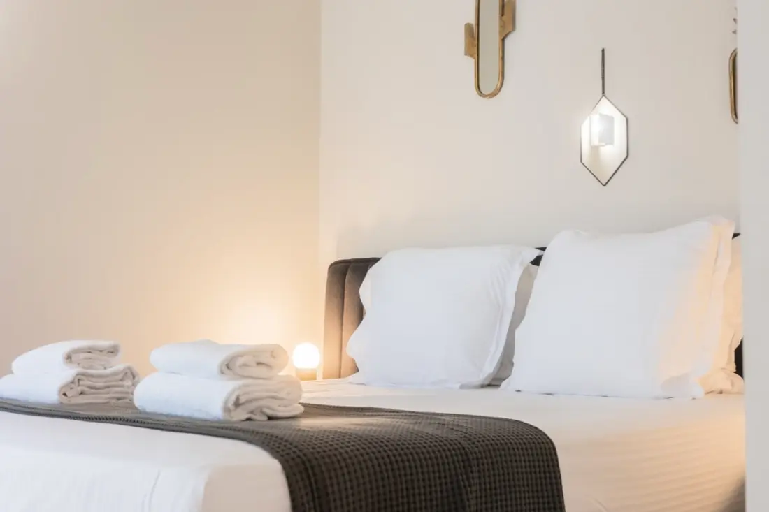Appartement à La Belle Pierre Et Lumineux Pour 4 Situé Dans L'hypercentre