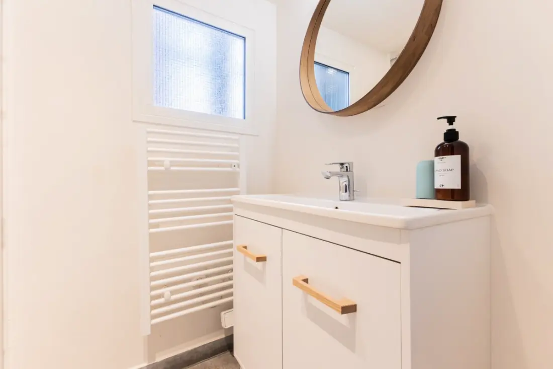 Appartement Avec Cachet En Duplex De 2 Chambres Situé Vers La Gare St-jean