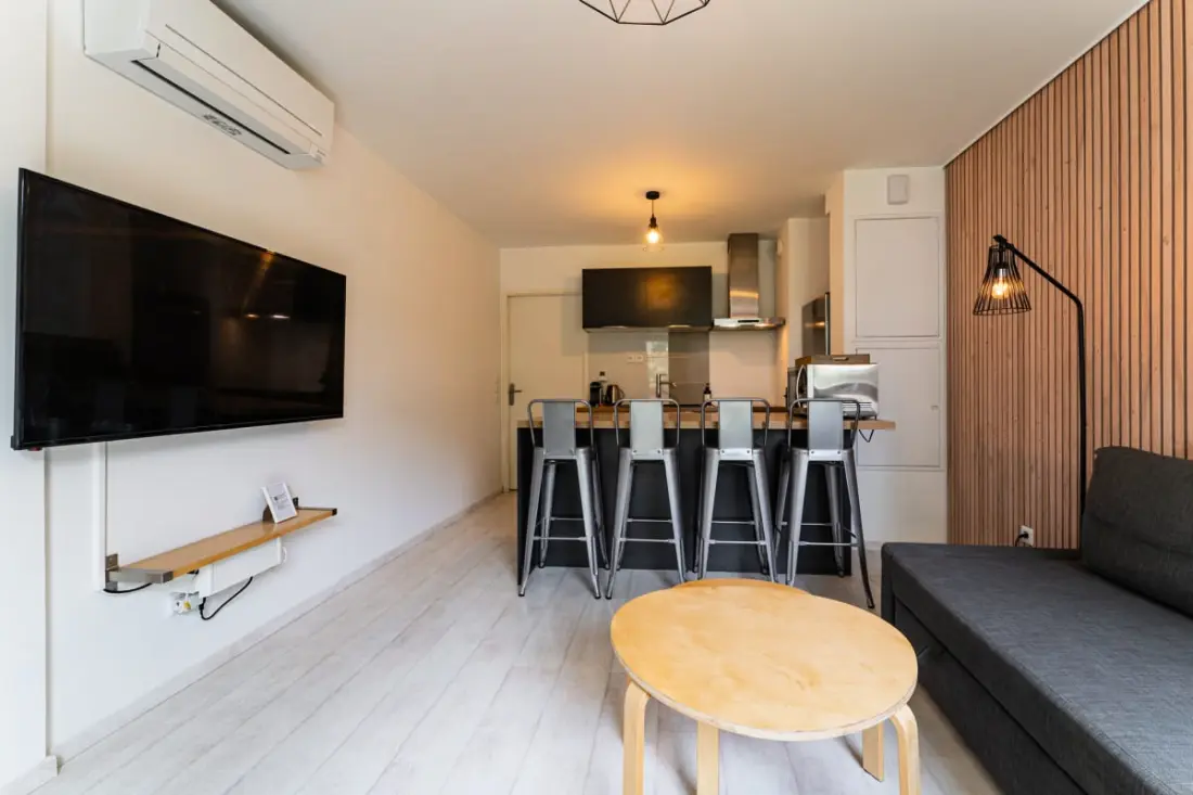 Appartement Moderne Pour 4 Avec Parking Et Clim, Proche Cité Du Vin