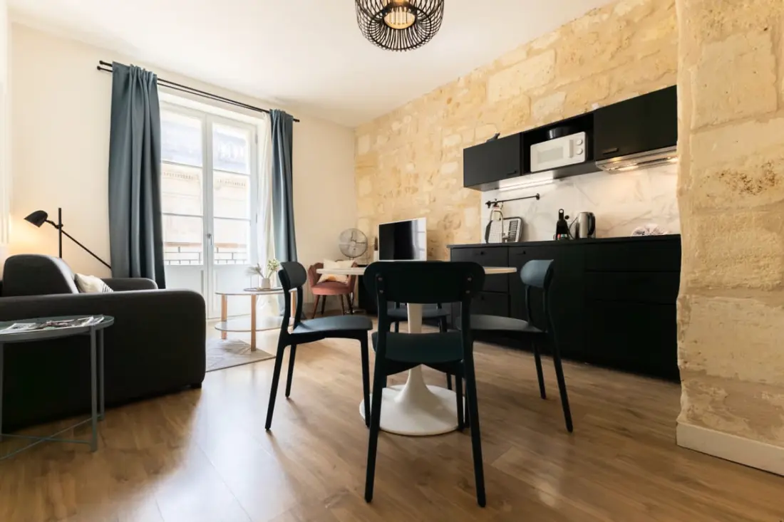 Appartement Lumineux à La Pierre Bordelaise, Plein Centre Pour 4 Personnes