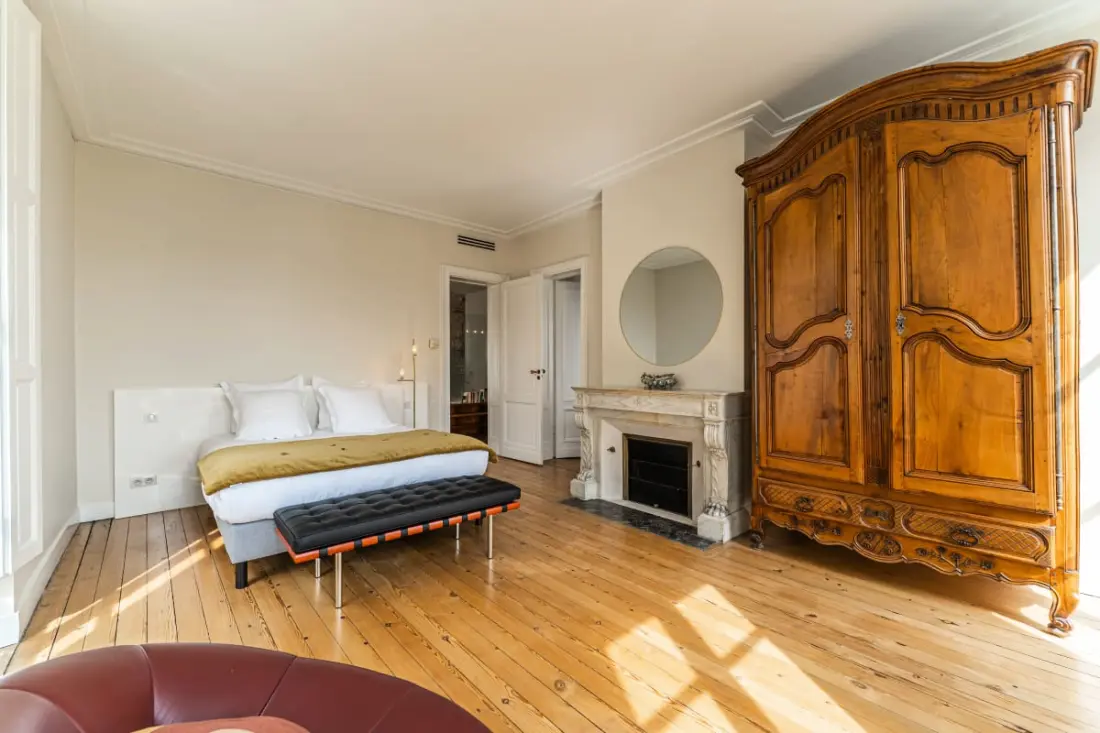Appartement Prestations Haut Standing Avec Vue Sur La Place De La Bourse