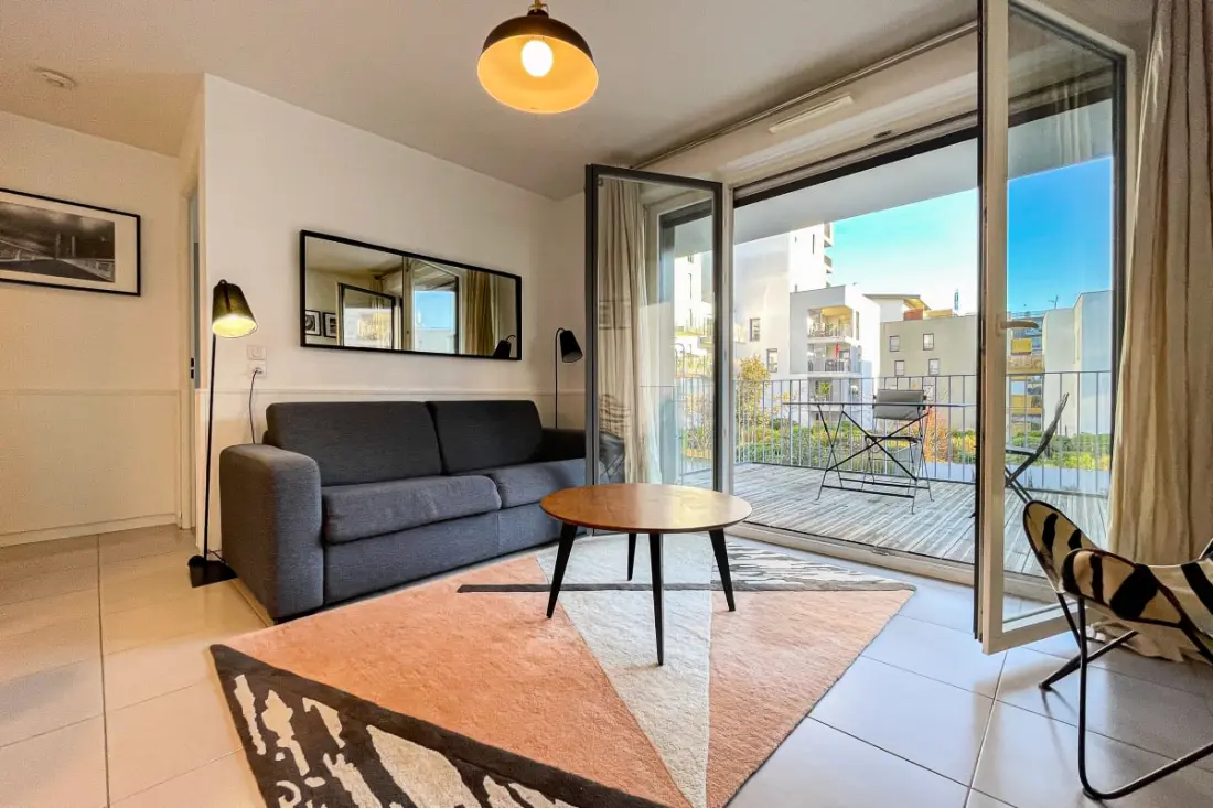 Appartement Rayonnant Et Moderne Très Bien Situé, Proche De La Cité Du Vin