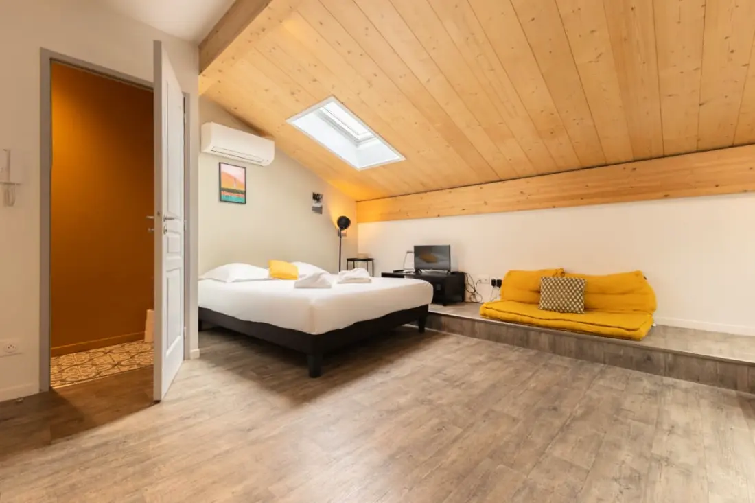 Appartement Rénové Avec Belle Pierre Pour 2 Personnes