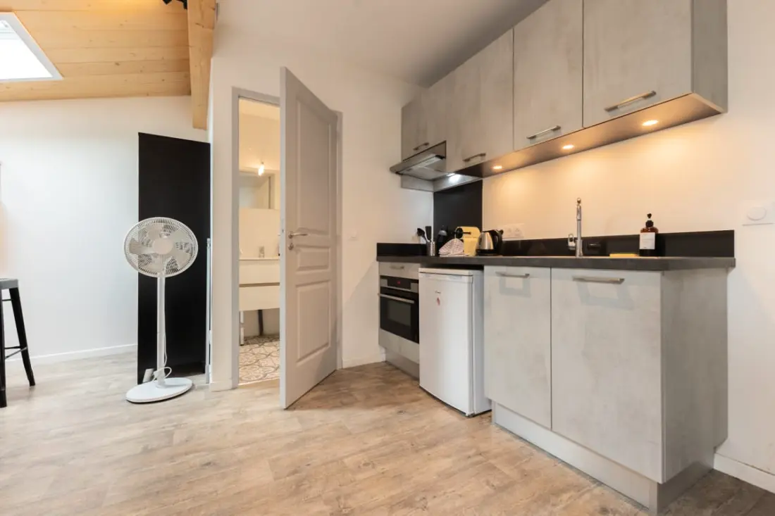 Appartement Rénové Avec Belle Pierre Pour 2 Personnes