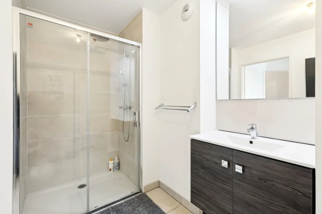 Appartement T5 Spacieux Et Lumineux