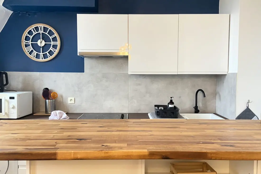 Bel Appartement Dans Un Immeuble Historique Proche Des Allées De Tourny