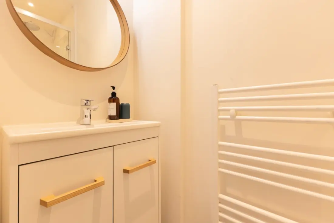 Bel Appartement Parfaitement Rénové Pour 2, Face à La Gare Saint-jean