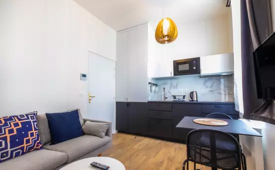 Bel Appartement Parfaitement Rénové Pour 2, Face à La Gare Saint-jean