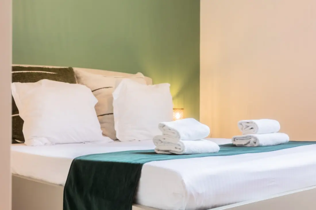 Charmant Et Rayonnant Appartement De 55 M² Situé Dans Le Coeur De Bordeaux