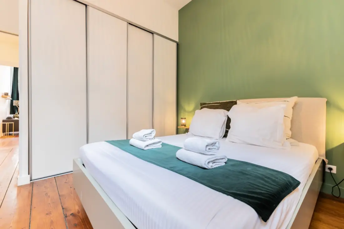 Charmant Et Rayonnant Appartement De 55 M² Situé Dans Le Coeur De Bordeaux