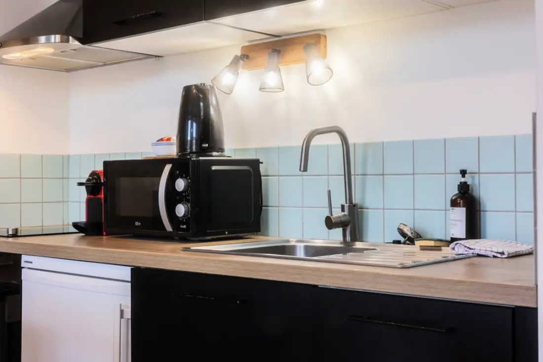 Charmant Et Rayonnant Appartement De 55 M² Situé Dans Le Coeur De Bordeaux