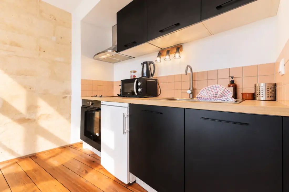 Charmant Et Rayonnant Appartement De 55 M² Situé Dans Le Coeur De Bordeaux