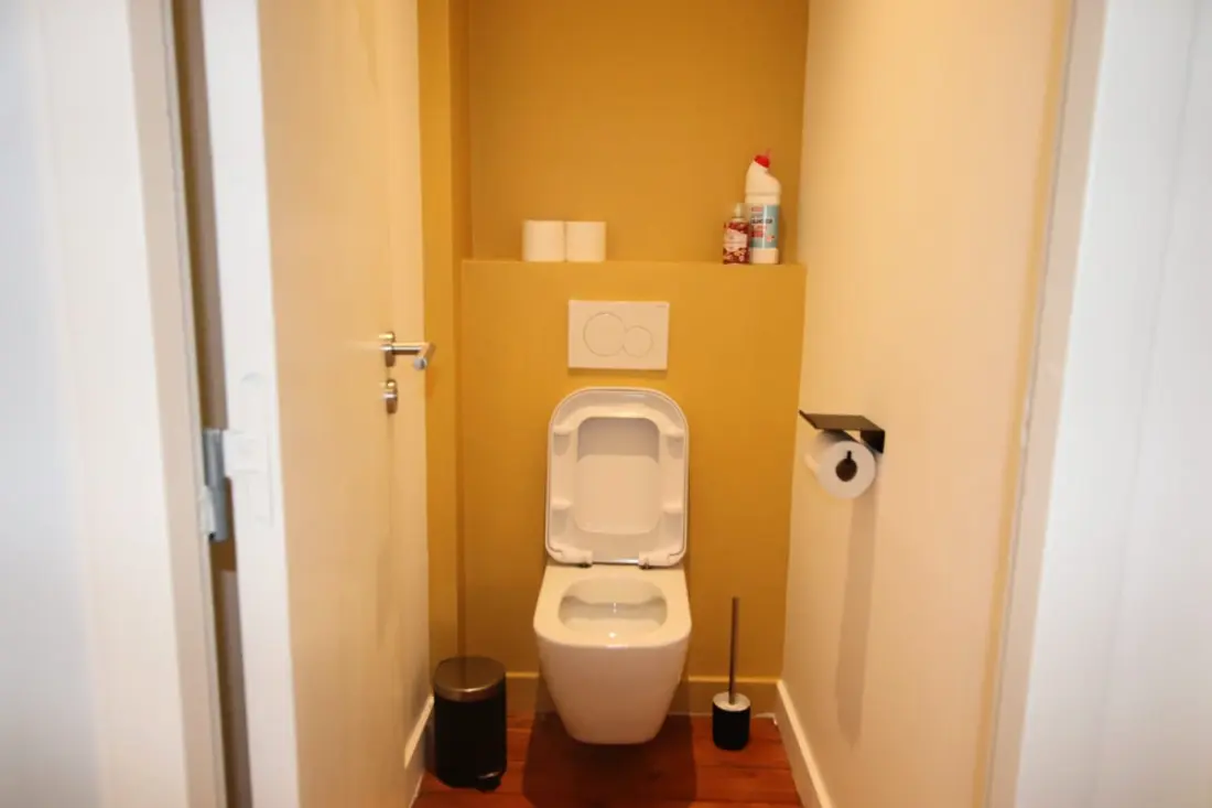 Charmant Et Rayonnant Appartement De 55 M² Situé Dans Le Coeur De Bordeaux