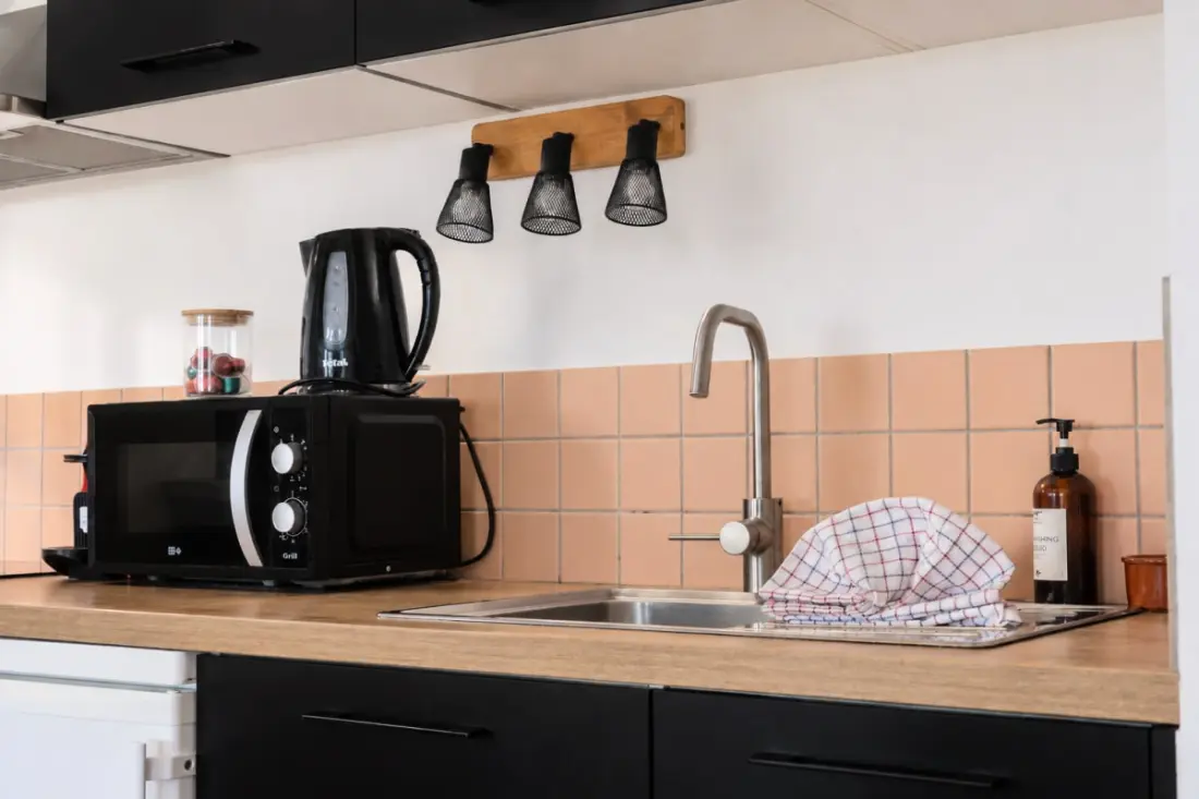 Charmant Et Rayonnant Appartement De 55 M² Situé Dans Le Coeur De Bordeaux