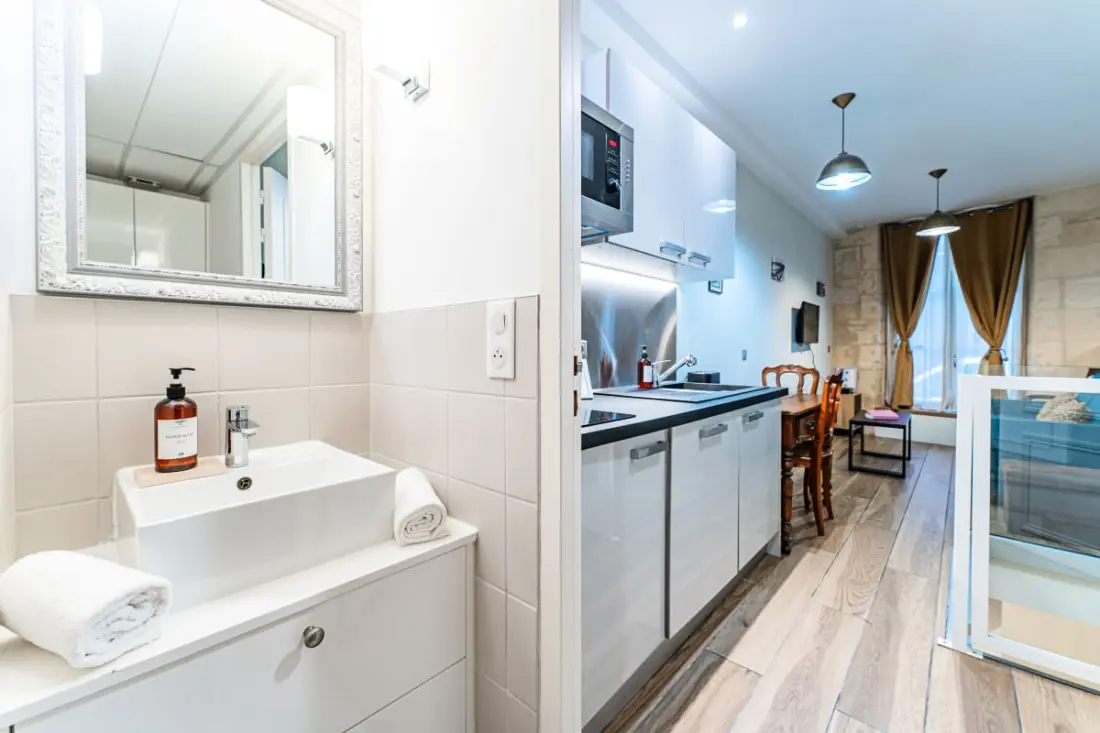 Duplex Agréable Au Cœur De Bordeaux Avec Climatisation Pour 4 Personnes