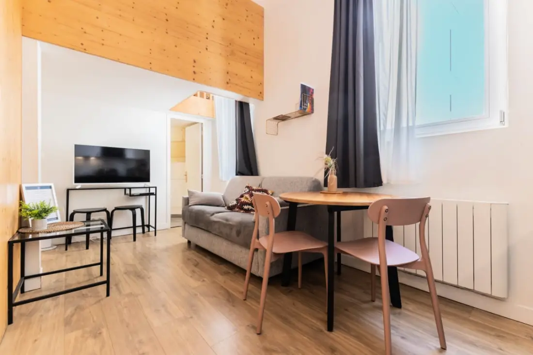 Duplex Confortable Dans La Belle Pierre Placé Au Porte De La Gare St-jean