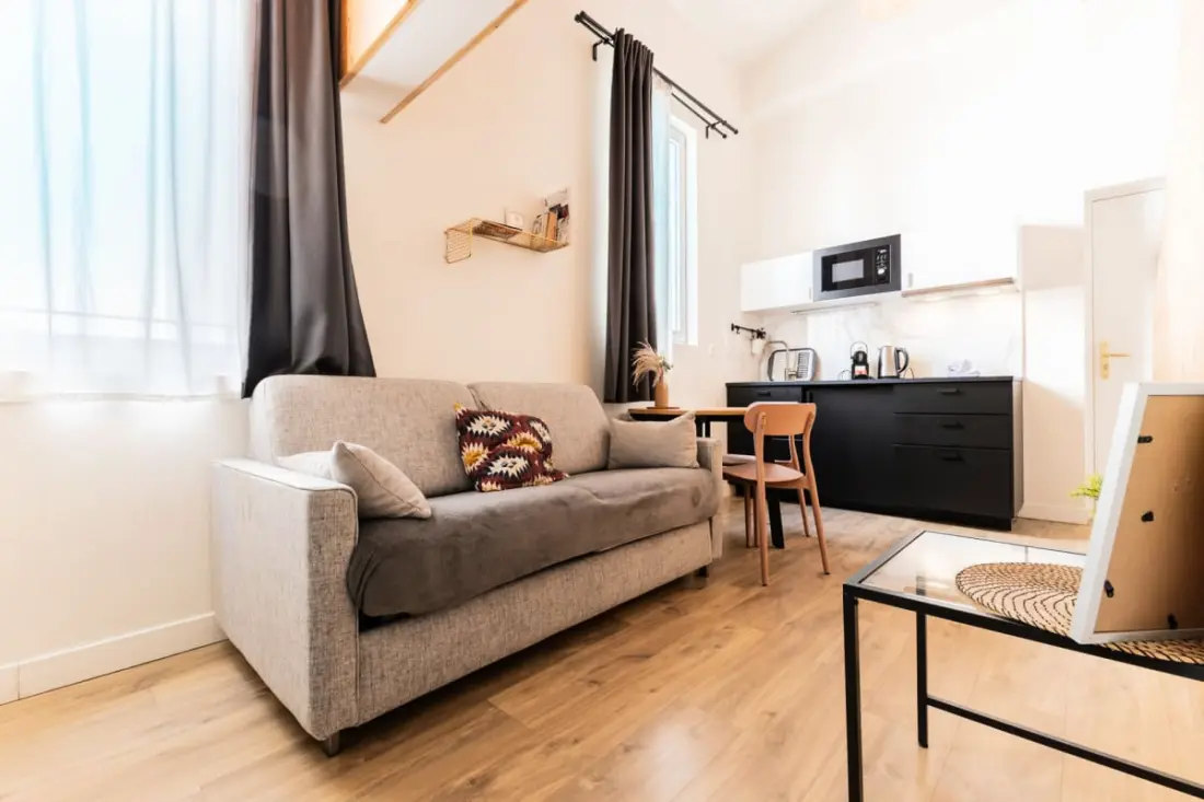 Duplex Confortable Dans La Belle Pierre Placé Au Porte De La Gare St-jean