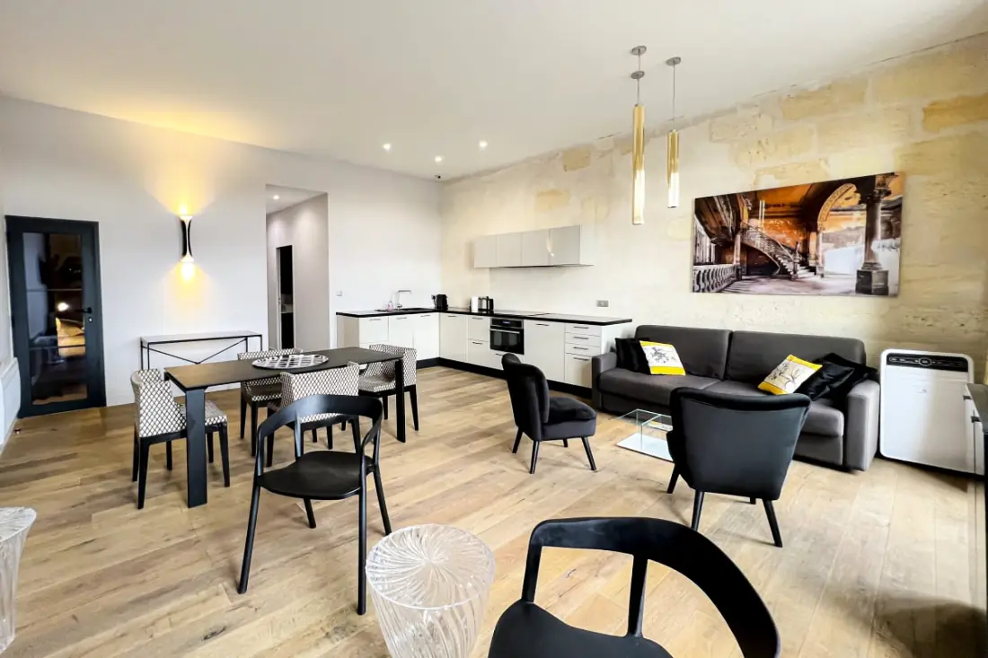 Magnifique Appartement 2 Chambres Avec Vue Sur La Garonne