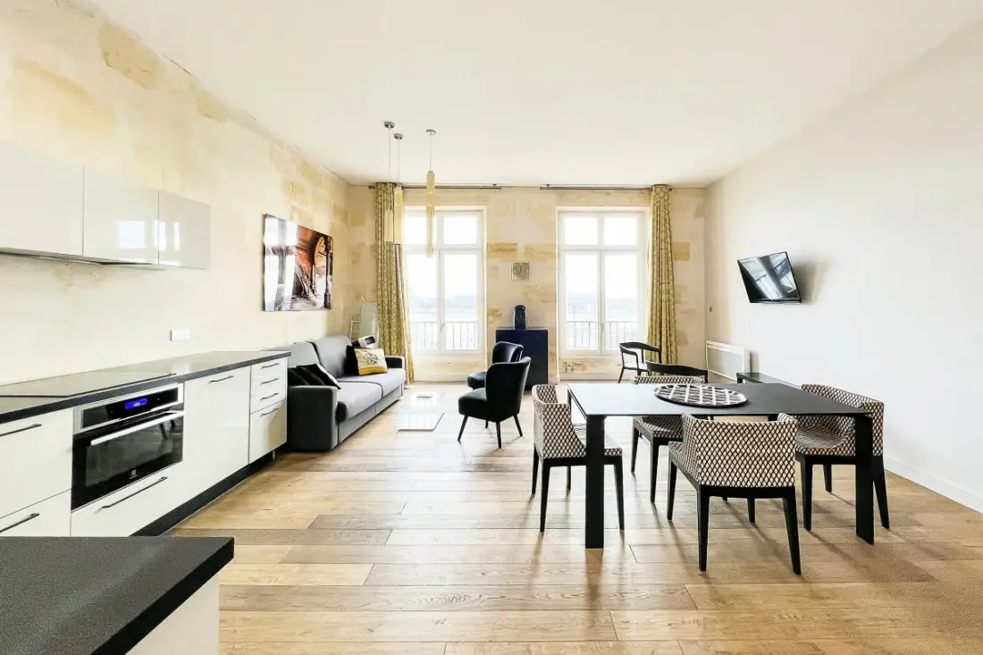 Magnifique Appartement 2 Chambres Avec Vue Sur La Garonne