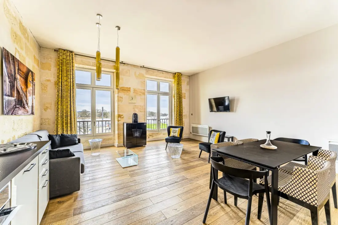 Magnifique Appartement 2 Chambres Avec Vue Sur La Garonne