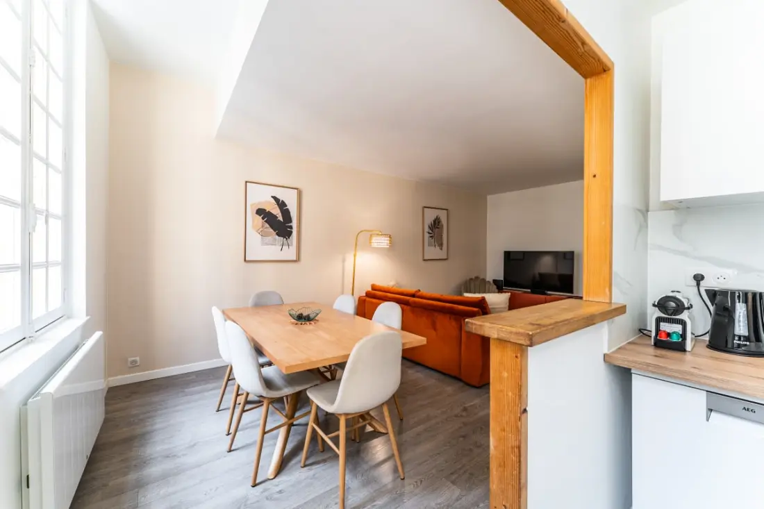 Magnifique Appartement De Charme Confortable Pour 6 Dans La Rue Ausone