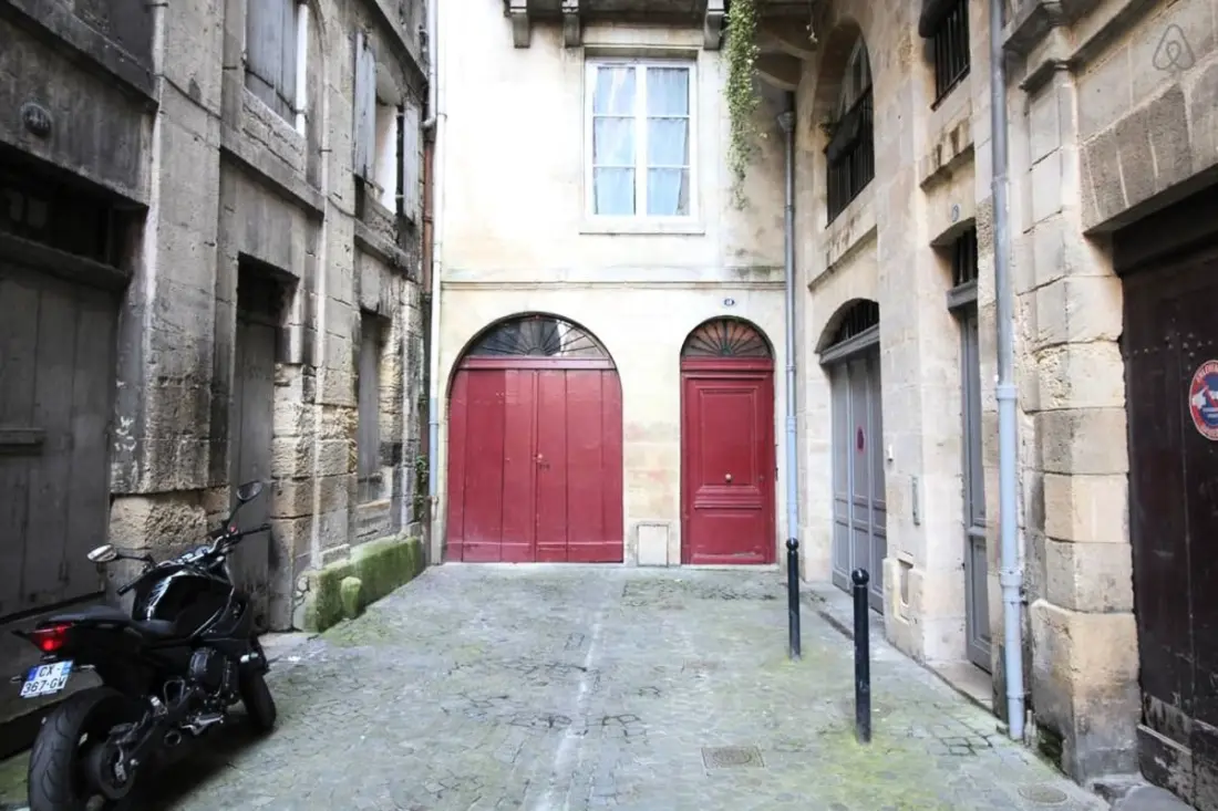 Magnifique Appartement De Charme Confortable Pour 6 Dans La Rue Ausone