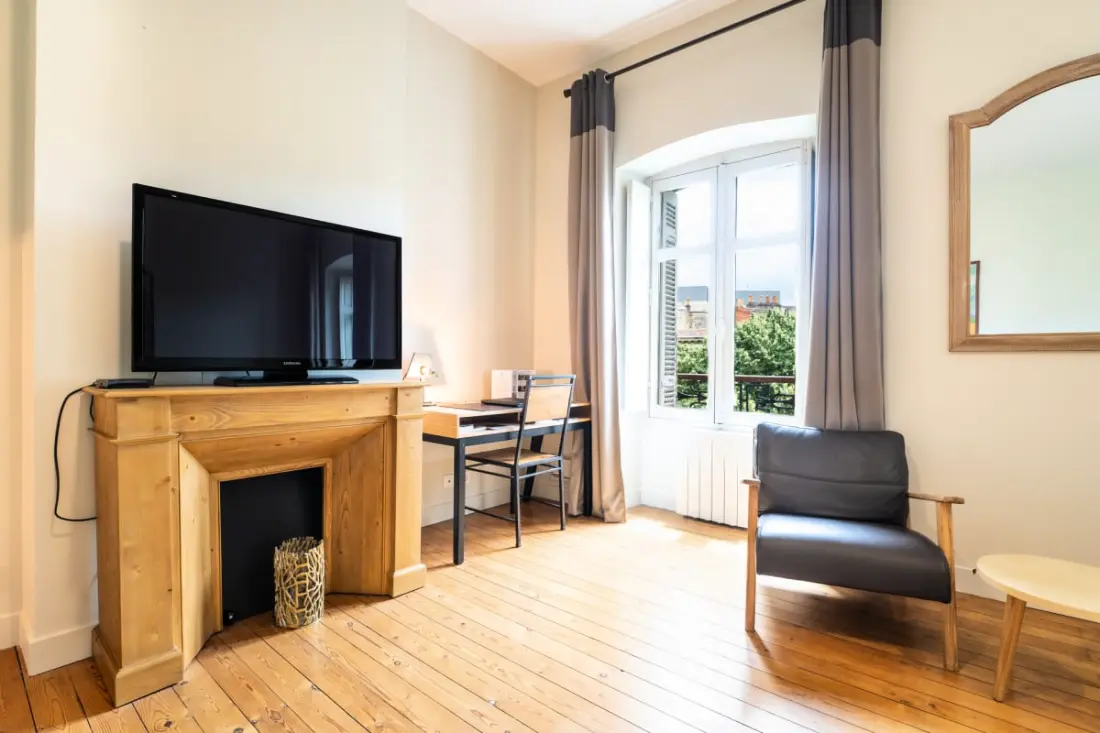 Magnifique Et Lumineux T3 De Charme Aux Quinconces Idéal Pour 4 Personnes