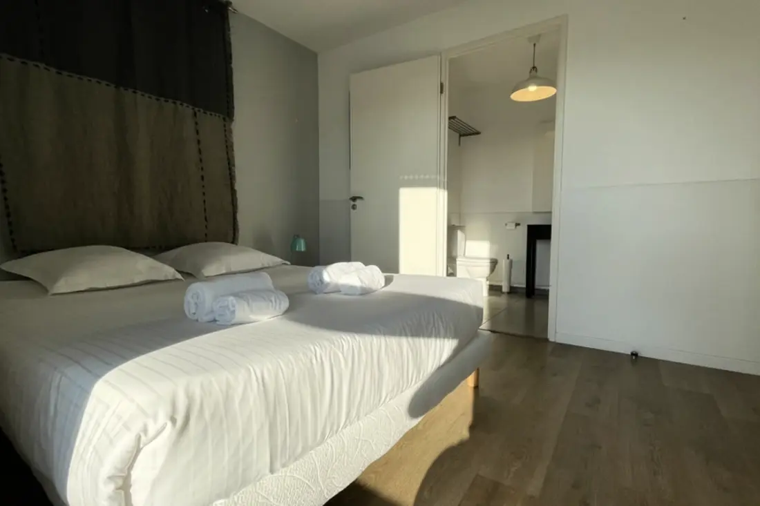 Spacieux Appartement Remarquablement Lumineux Avec Parking à La Cité Du Vin