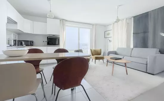 Spacieux Appartement Remarquablement Lumineux Avec Parking à La Cité Du Vin