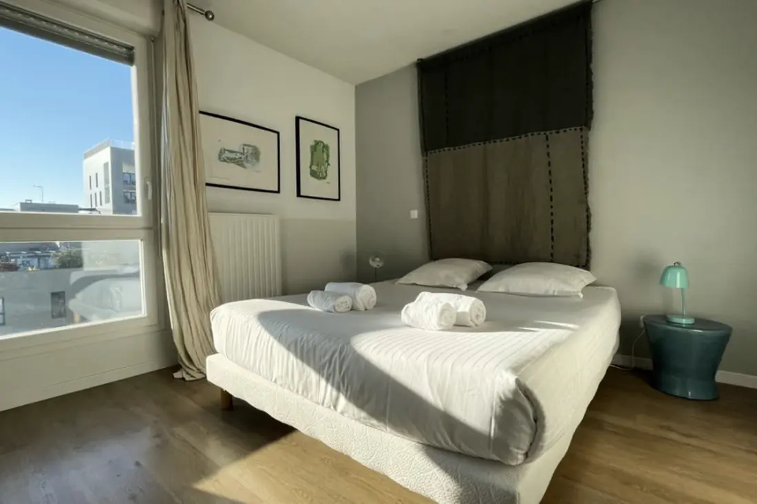 Spacieux Appartement Remarquablement Lumineux Avec Parking à La Cité Du Vin