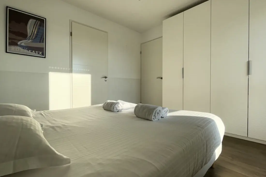 Spacieux Appartement Remarquablement Lumineux Avec Parking à La Cité Du Vin