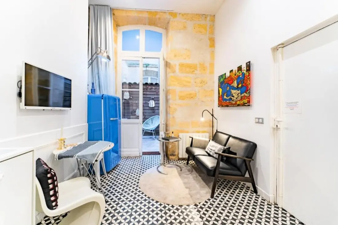 Studio D'architecte Charmant Dans Un Immeuble Du Xviiième Dans Le Centre