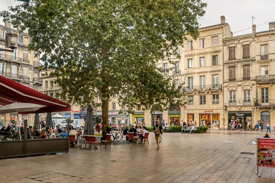 Studio D'architecte Charmant Dans Un Immeuble Du Xviiième Dans Le Centre